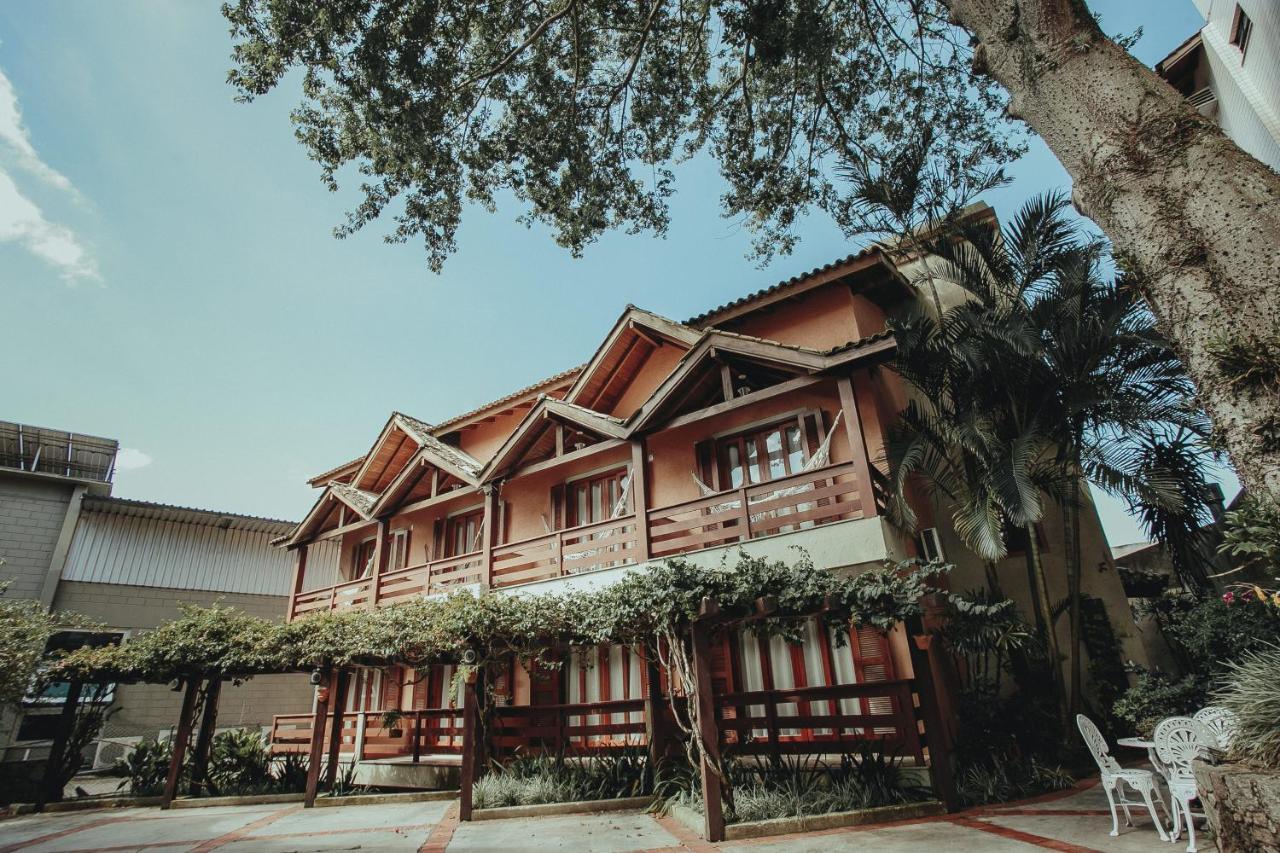 Pousada Colinas Da Lagoa ฟลอเรียนอโปลิส ภายนอก รูปภาพ